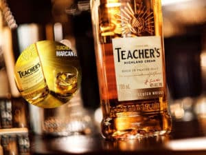 Rượu Whisky Teacher Blended
