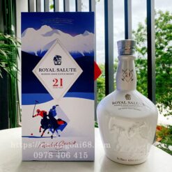 Rượu Chivas 21 Snow Polo màu trắng tuyết