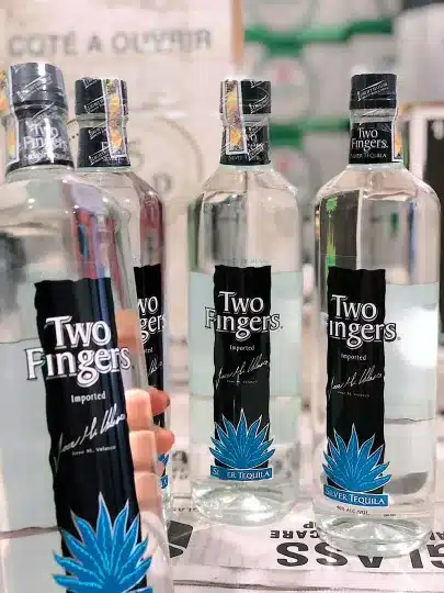 Rượu Two Fingers Silver
