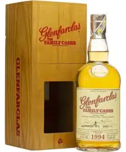 Rượu Glenfarclas 1994 - 20 năm, đóng chai 02/12/2014, được 640chai trong seri The Family Casks, vùng Speyside, Scotland.