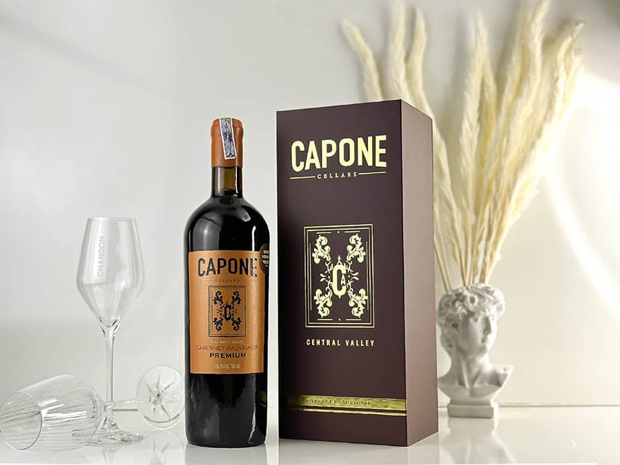 Hộp quà rượu vang tết 2024 hop qua capone premium 2024