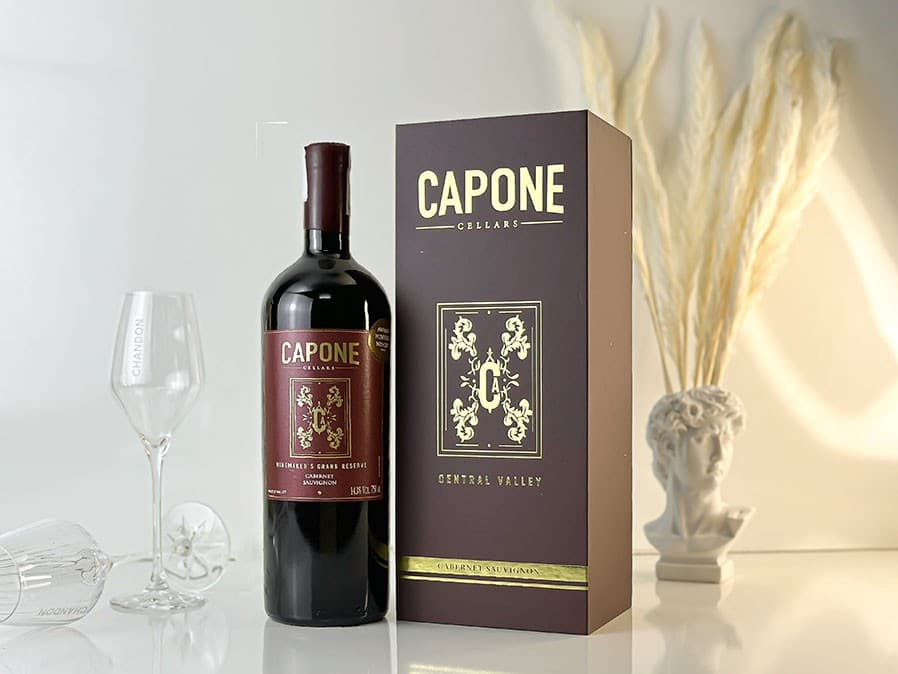 Hộp quà rượu vang tết 2024 hop qua capone winemaker 2024 1