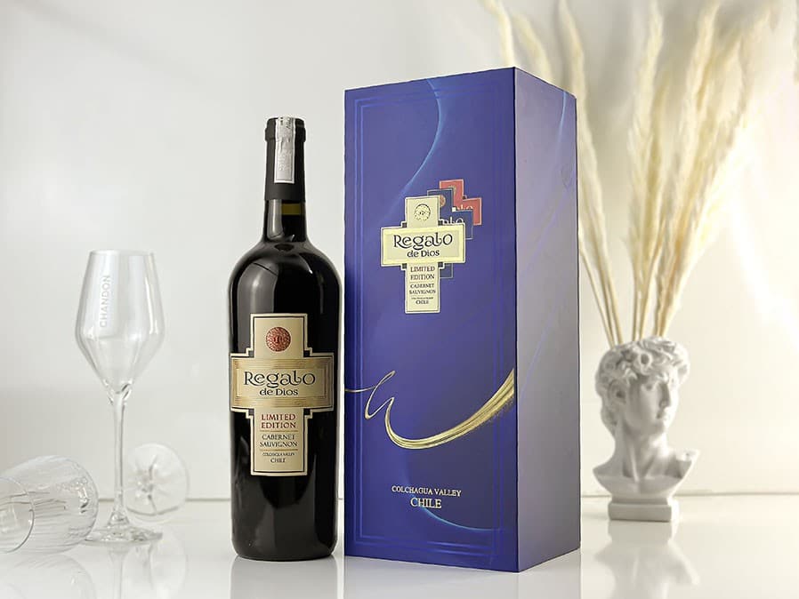Hộp quà rượu vang tết 2024 hop qua regalo de dios limited edition