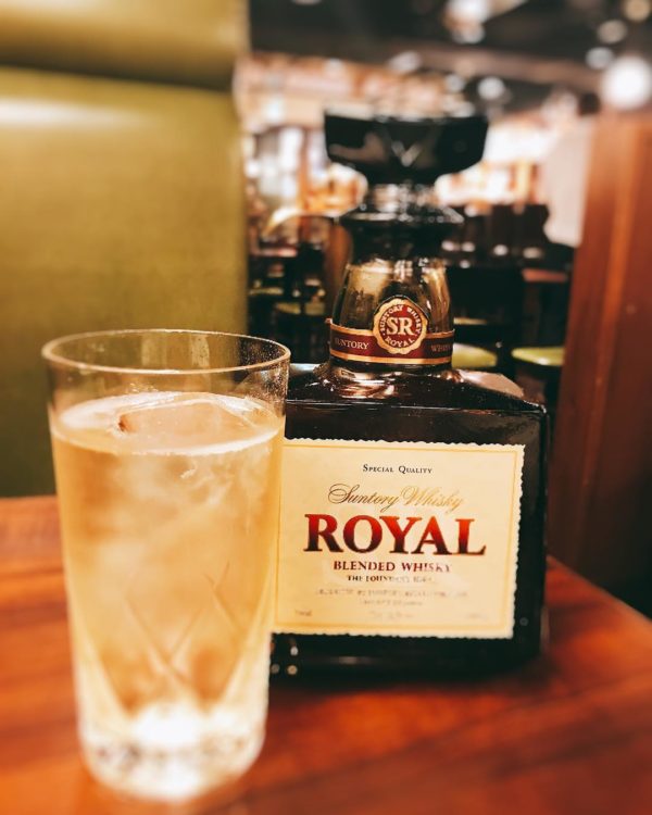 Rượu Suntory Royal Whisky - Sự lựa chọn hoàn hảo cho những người sành rượu