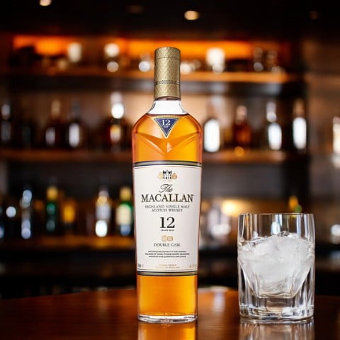 Chia sẻ 4 cách pha rượu macallan 12 cực ngon Macallan 12 On the Rocks - Đơn Giản Mà Tinh Tế