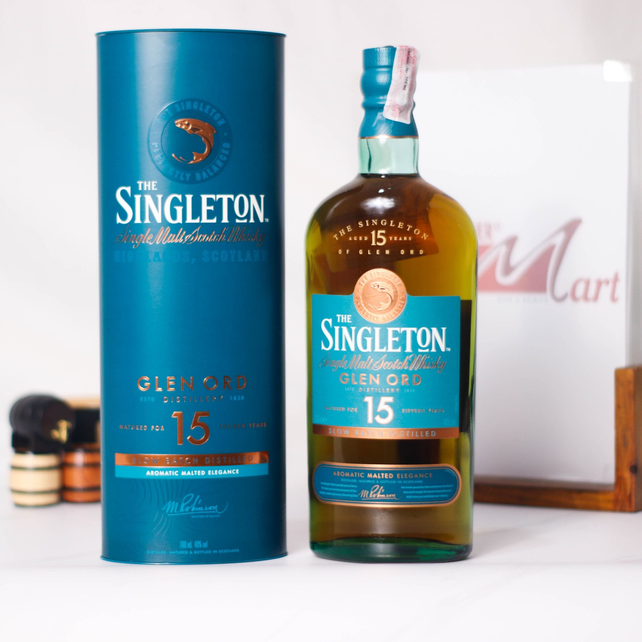 Singleton vs Chivas Regal – Khác biệt trong phong cách và hương vị Singleton vs Chivas Regal