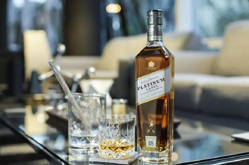 Rượu Johnnie Walker Platinum Label 18 Năm