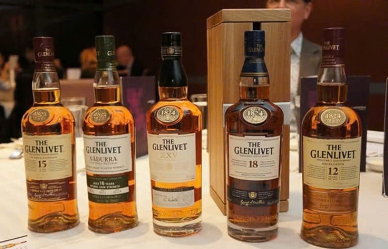 Thưởng thức rượu Glenlivet đúng cách để cảm nhận trọn vẹn hương vị tinh tế thưởng thức Rượu Glenlivet