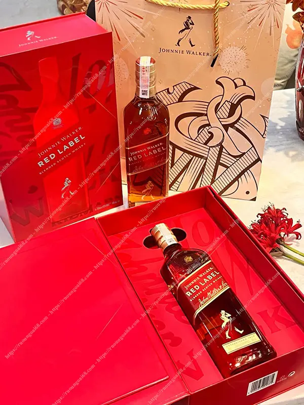 Johnnie Walker Red Label Hộp Quà Tết 2026