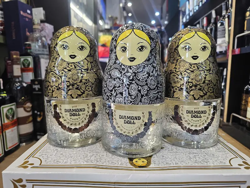 5 mẫu Vodka búp bê Nga Diamond Doll