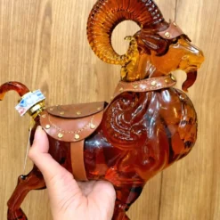 Rượu Linh Vật Dê Whisky Dorlan 2027 Hộp quà bát giác đỏ họa tiết trống đồng đựng rượu dê 2027