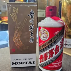 Ảnh thật chai Mao Đài Phi Thiên 500ml chính hãng tại Rượu Ngoại 68 – chai và hộp quà
