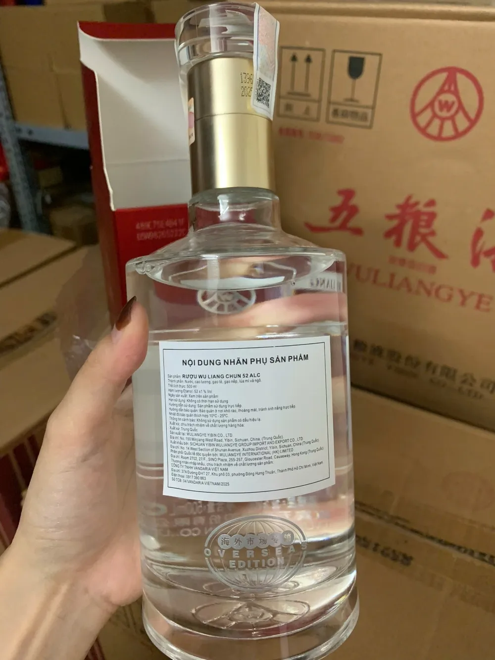 Rượu Wu Liang Chun Ngũ Lương Xuân 500ml Nhãn phụ rượu Wu Liang Chun: thành phần 5 loại ngũ cốc, xuất xứ Nghi Tân Tứ Xuyên