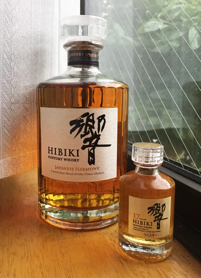 Top 10 chai whisky Nhật ngon nhất đáng mua 2026–2027: chai Hibiki